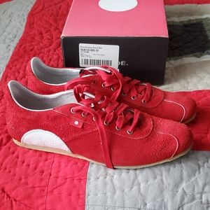 RED! EU44/US11 Suede Mens Sneakers from Oliberté